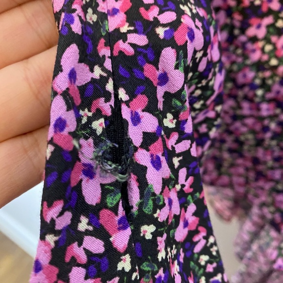 Zara Asymmetrical Hem Floral V Neck Blouse Small - Picture 7 of 9